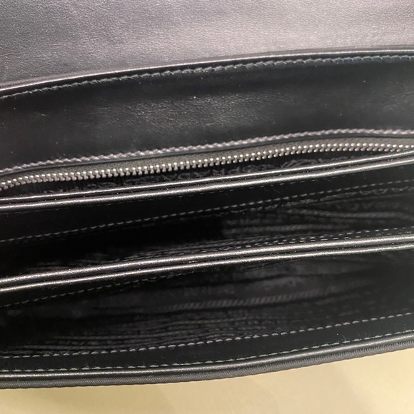 Prada shoulder bag or crossbody - Picture 5 of 11